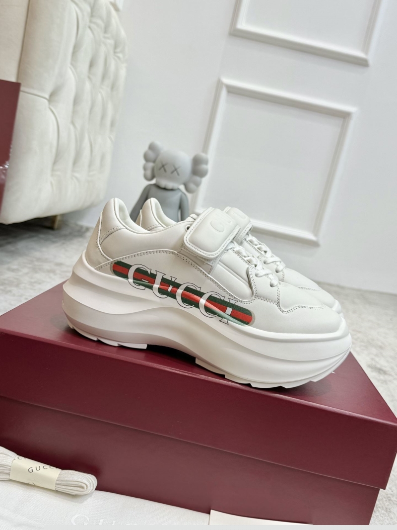G*u*i casual shoes